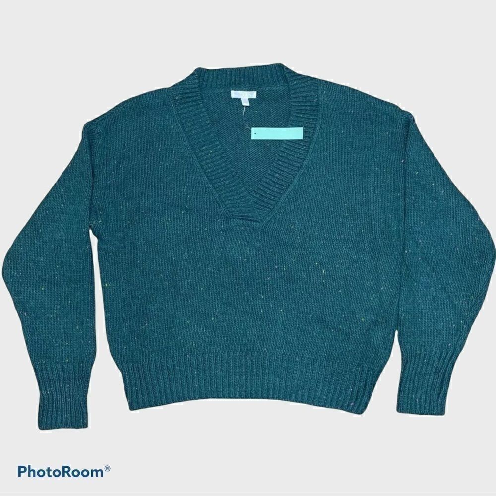 Abound V neck sweater NWOT M